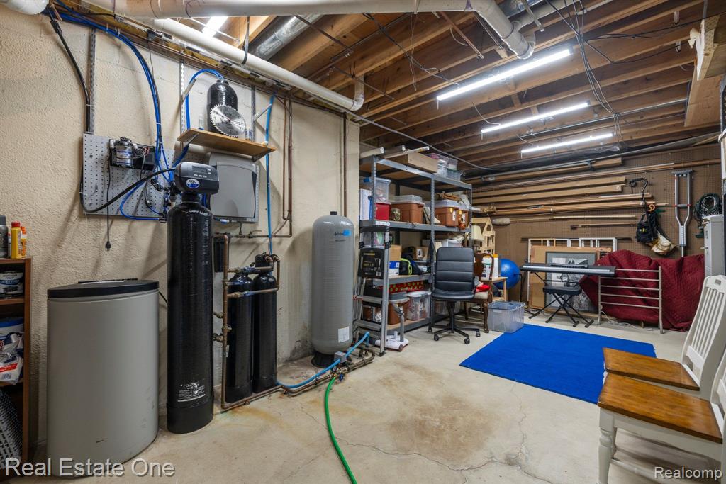44211 CHEDWORTH Drive, Northville, MI 48167 — Photo 51