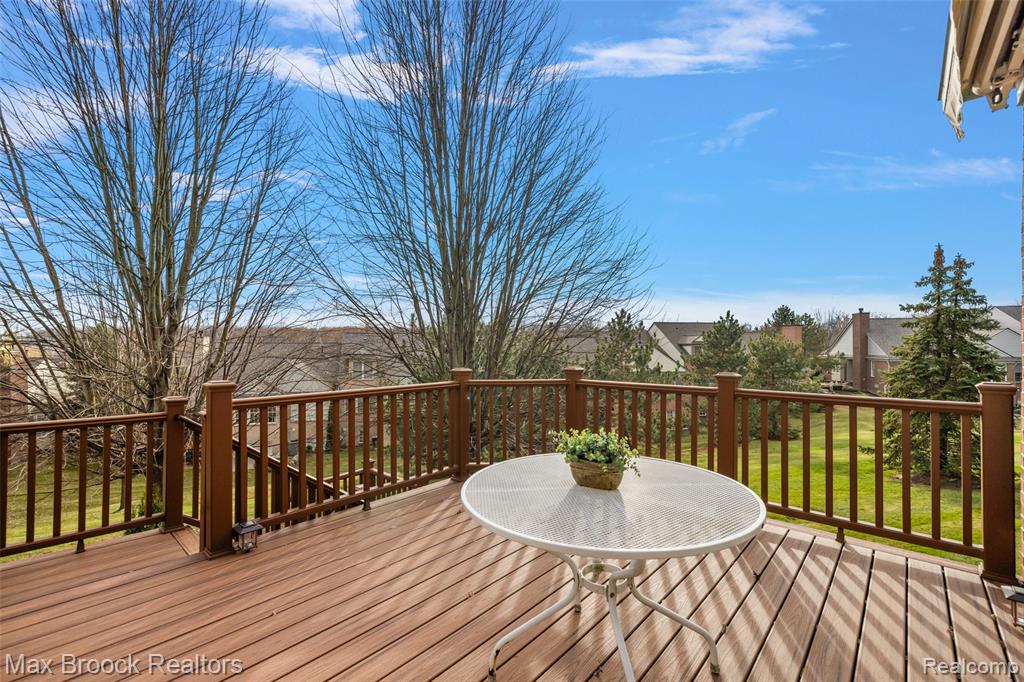 16956 Sycamore Court, Northville, MI 48168 — Photo 18