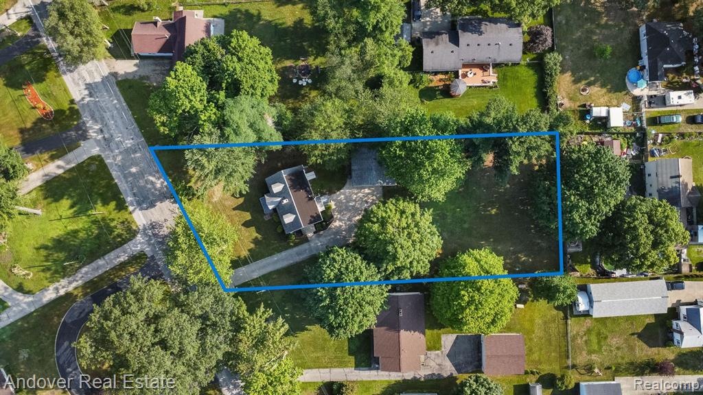 5254 LAKE HARBOR Road, Norton Shores, MI 49441 — Photo 5