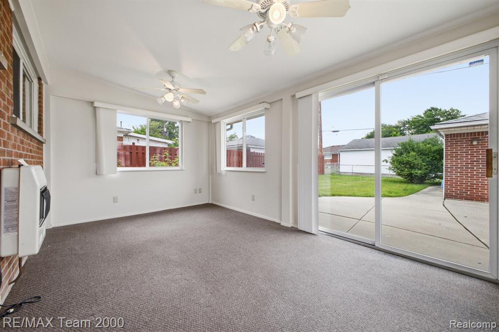 8512 Norborne Avenue, Dearborn Heights, MI 48127 — Photo 21