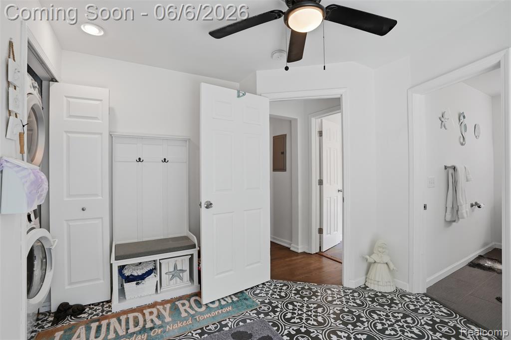 425 W Caroline Street, Fenton, MI 48430 — Photo 15