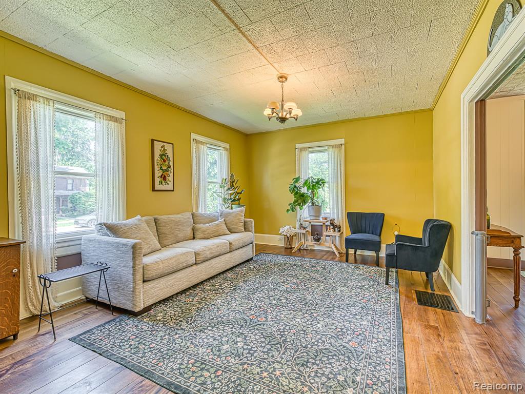306 E Cross Street, Ypsilanti, MI 48198 — Photo 3
