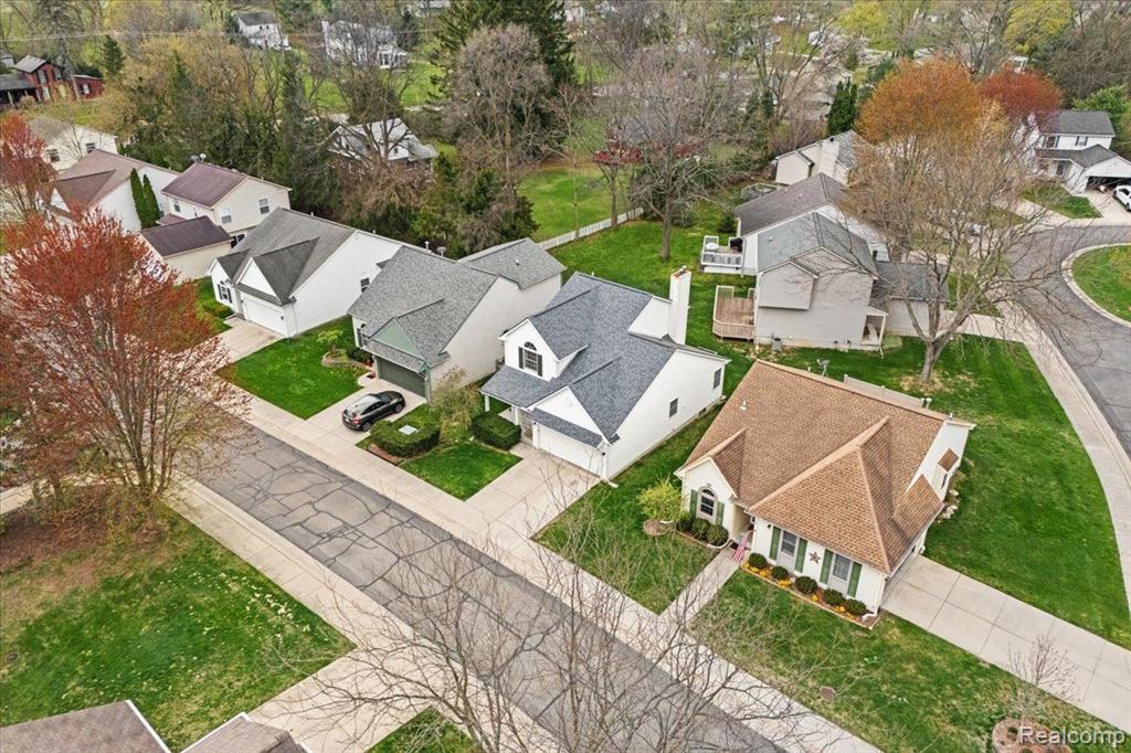 514 MILL POND Drive, Fenton, MI 48430 — Photo 4