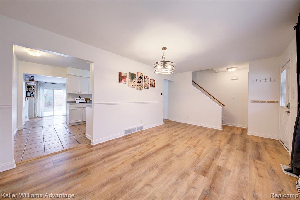 7865 KAISER Street, Canton, MI 48187 — Photo 16