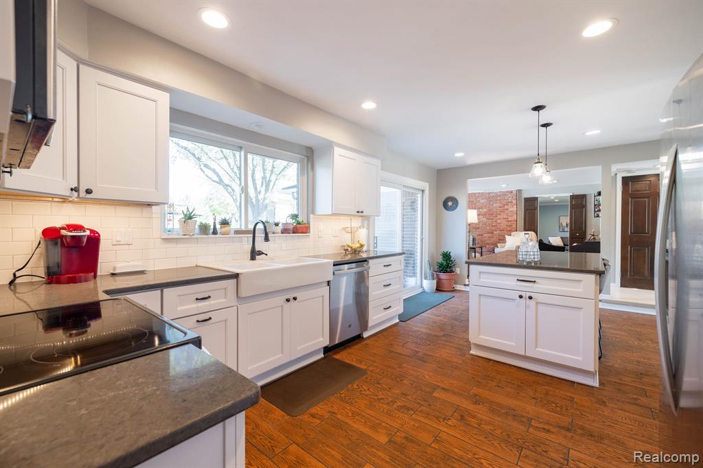 5634 POWDER HORN Drive, West Bloomfield, MI — Photo 11