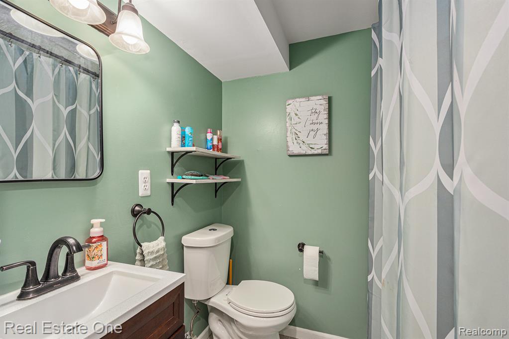 1074 Deer Valley Valley, Manchester, MI 48158 — Photo 32
