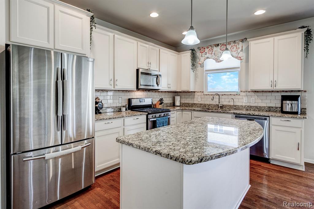 29816 AUTUMN GOLD Drive, New Hudson, MI 48165 — Photo 17