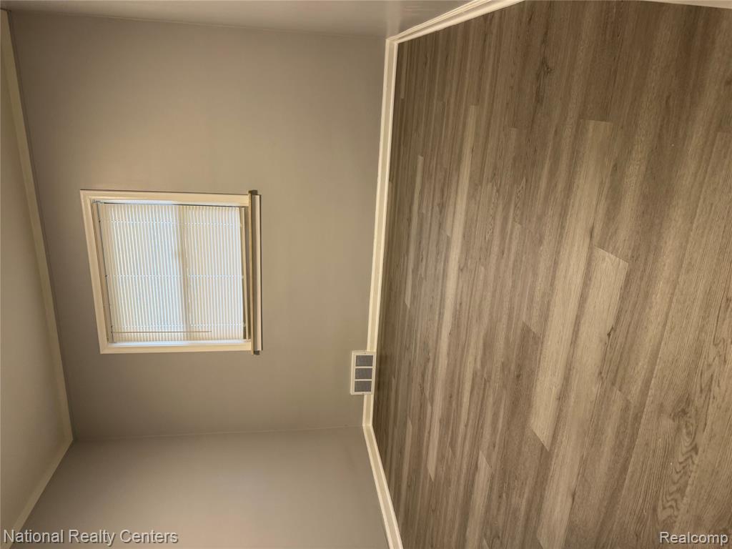 506 Fairwood Street, Inkster, MI 48141 — Photo 12