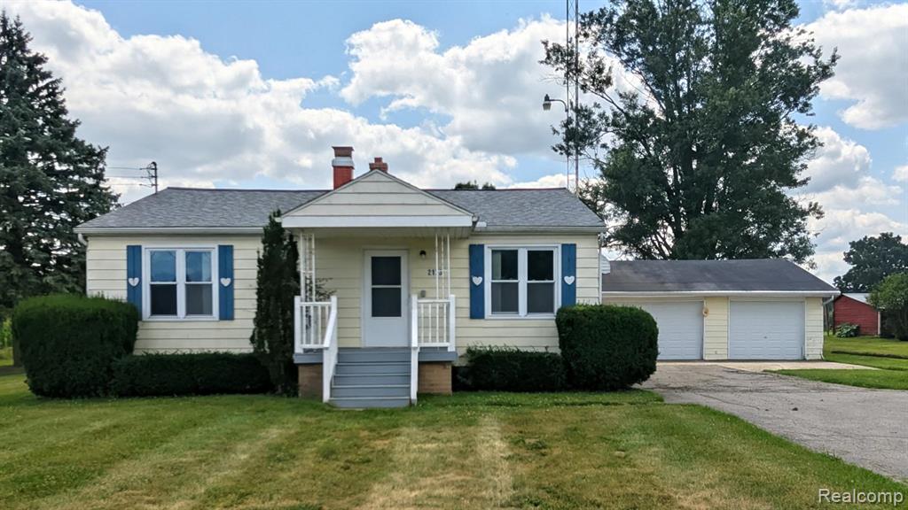 2173 W Mount Morris Road, Mount Morris, MI 48458