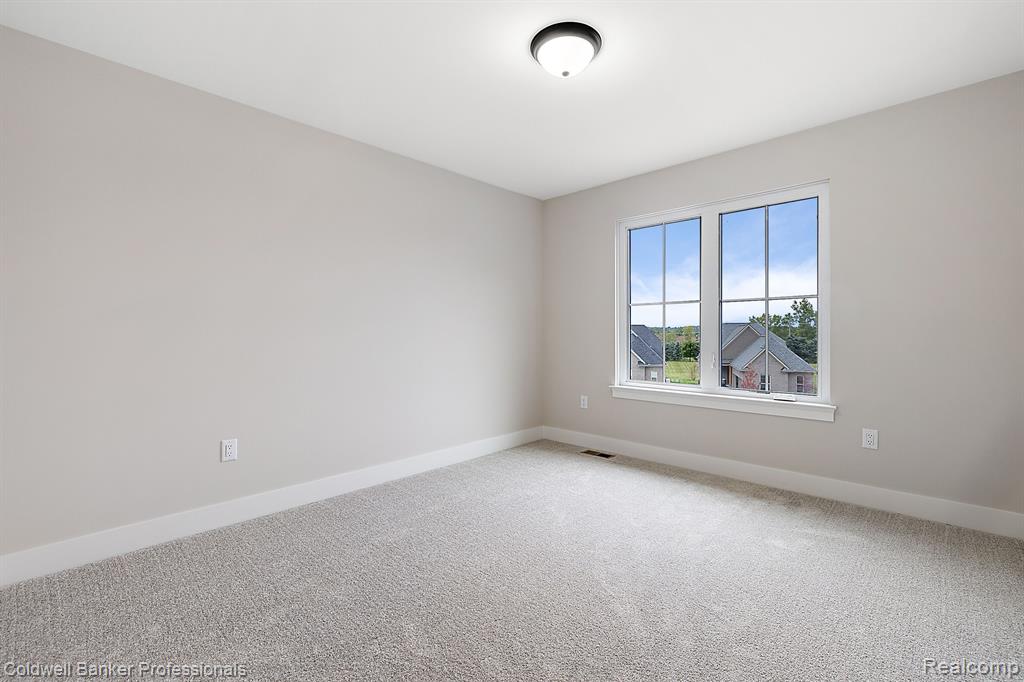 8257 STONEY CREEK Drive, South Lyon, MI 48178 — Photo 34