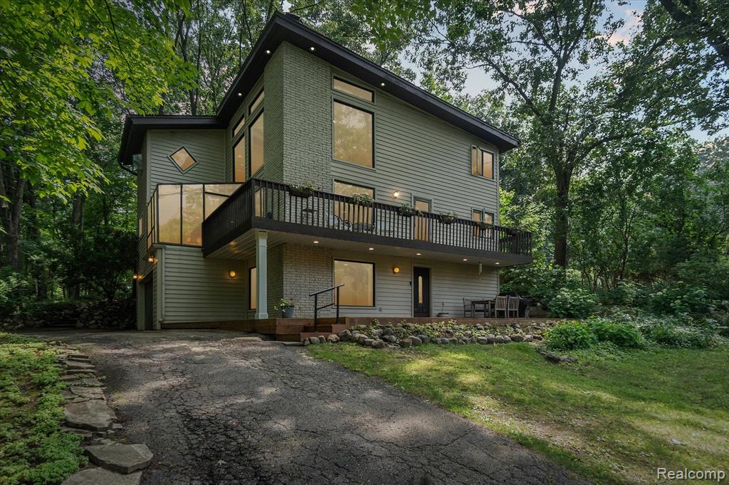 5405 Possum Lane, Orchard Lake Village, MI 48324 — Photo 44