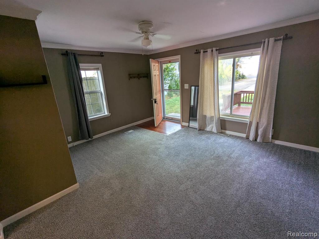 2305 Hester Court, Keego Harbor, MI 48320 — Photo 4