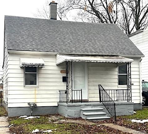 7228 Orchard Avenue, Warren, MI 48091 — front exterior