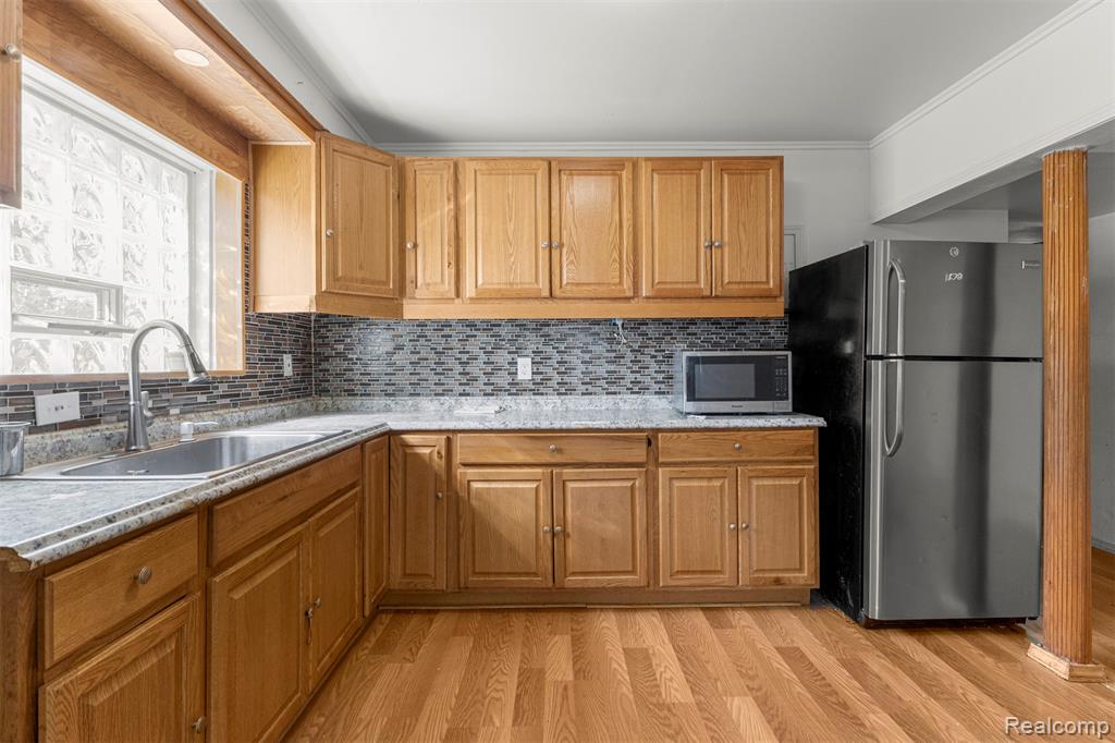 6043 N Vernon Street, Dearborn Heights, MI 48127 — Photo 7