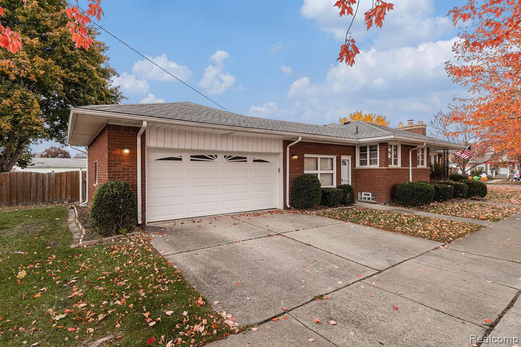 2110 21st Street, Wyandotte, MI 48192 — Photo 3