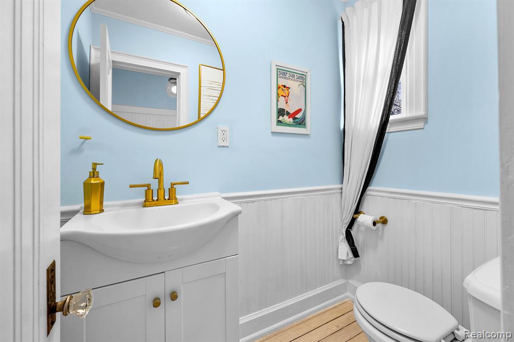 397 KERCHEVAL Avenue, Grosse Pointe Farms, MI 48236 — Photo 38