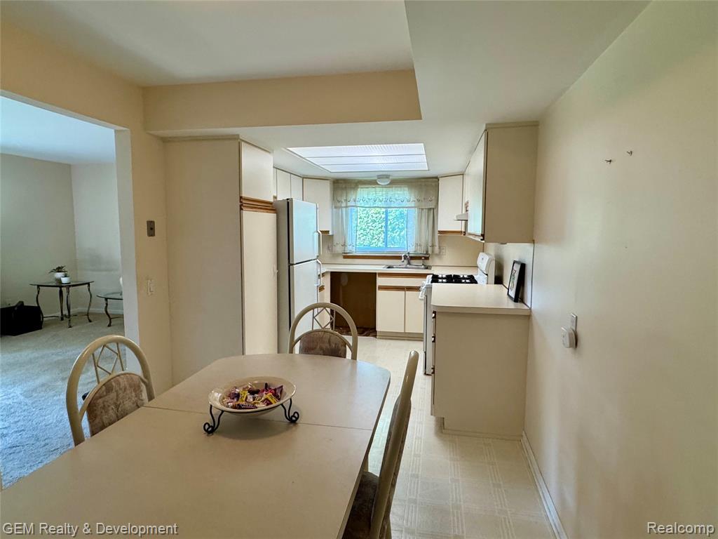 42246 Toddmark Lane, Clinton Twp, MI 48038 — Photo 12
