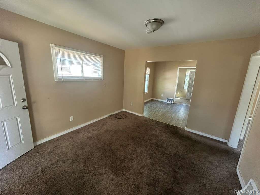 6078 Plainview Avenue, Detroit, MI 48228 — Photo 5