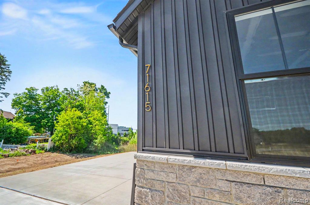 71615 Hidden River Drive, Armada, MI — Photo 46