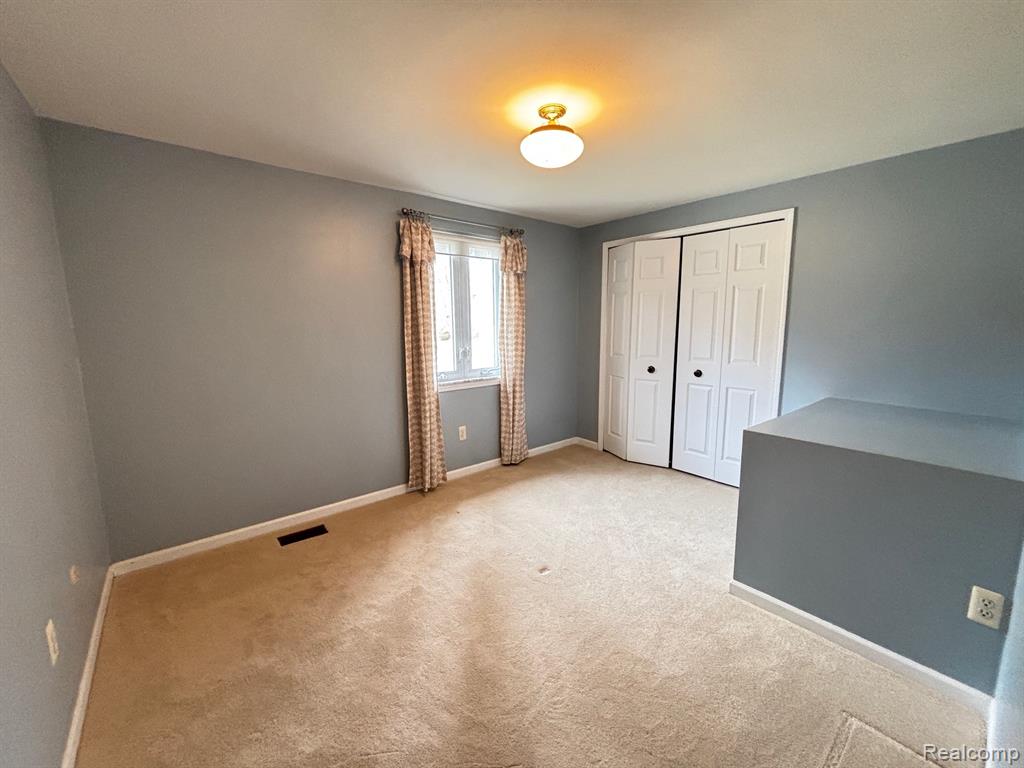 2695 Homewood Drive, Troy, MI 48098 — Photo 25