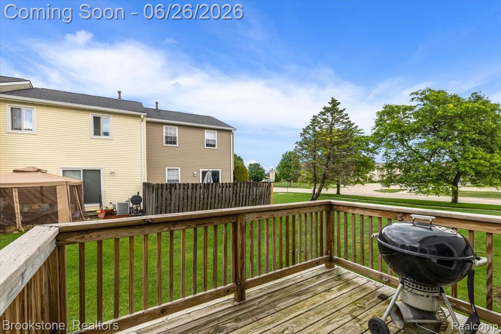 37077 Brynford Drive, Clinton Twp, MI 48036 — Photo 14