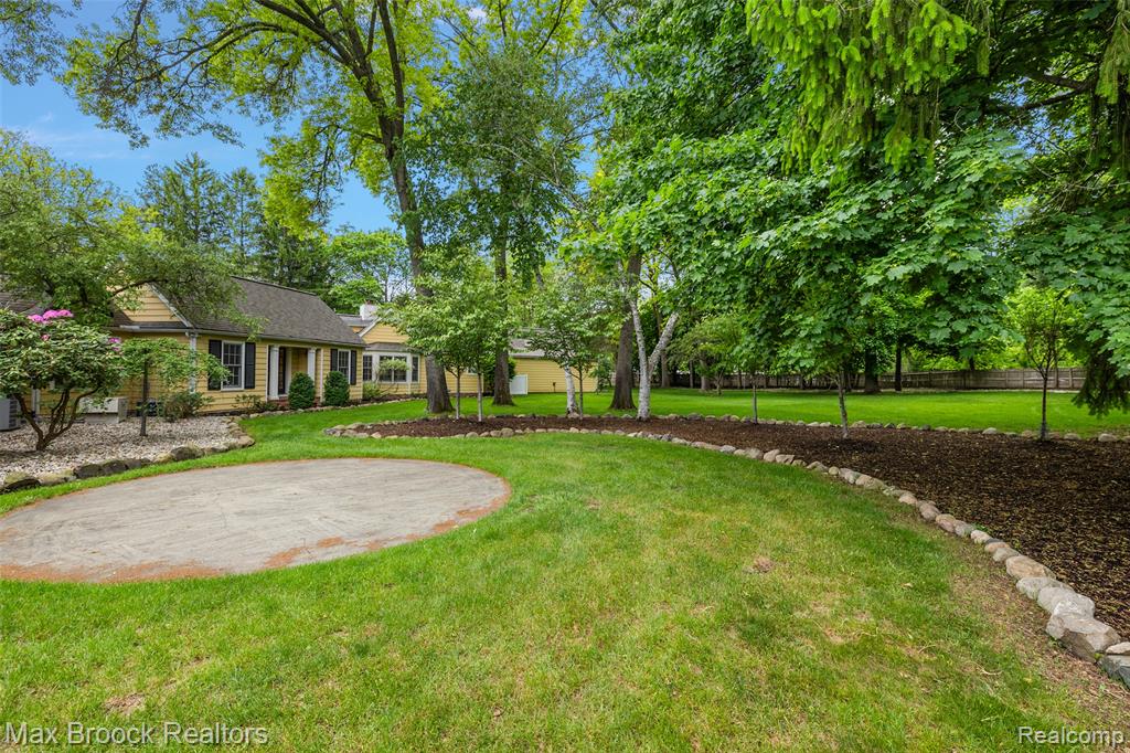 760 Lone Pine Road, Bloomfield Hills, MI 48304 — Photo 41
