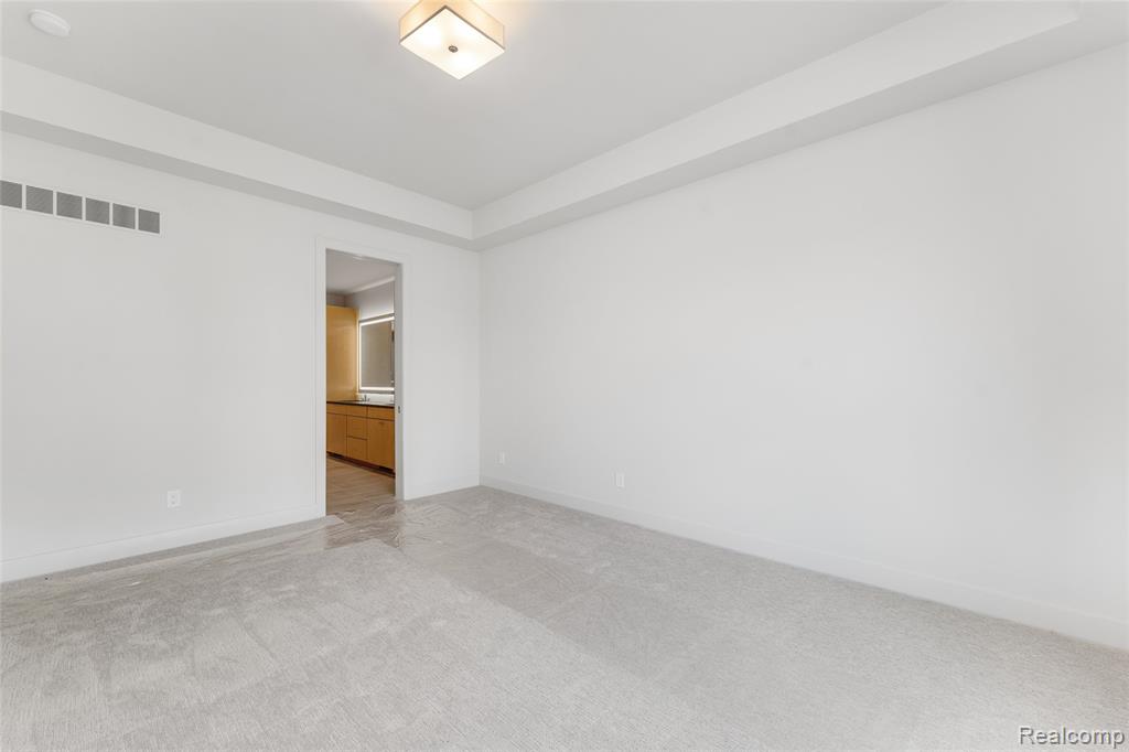 53 South Trail Court, Troy, MI 48083 — Photo 14