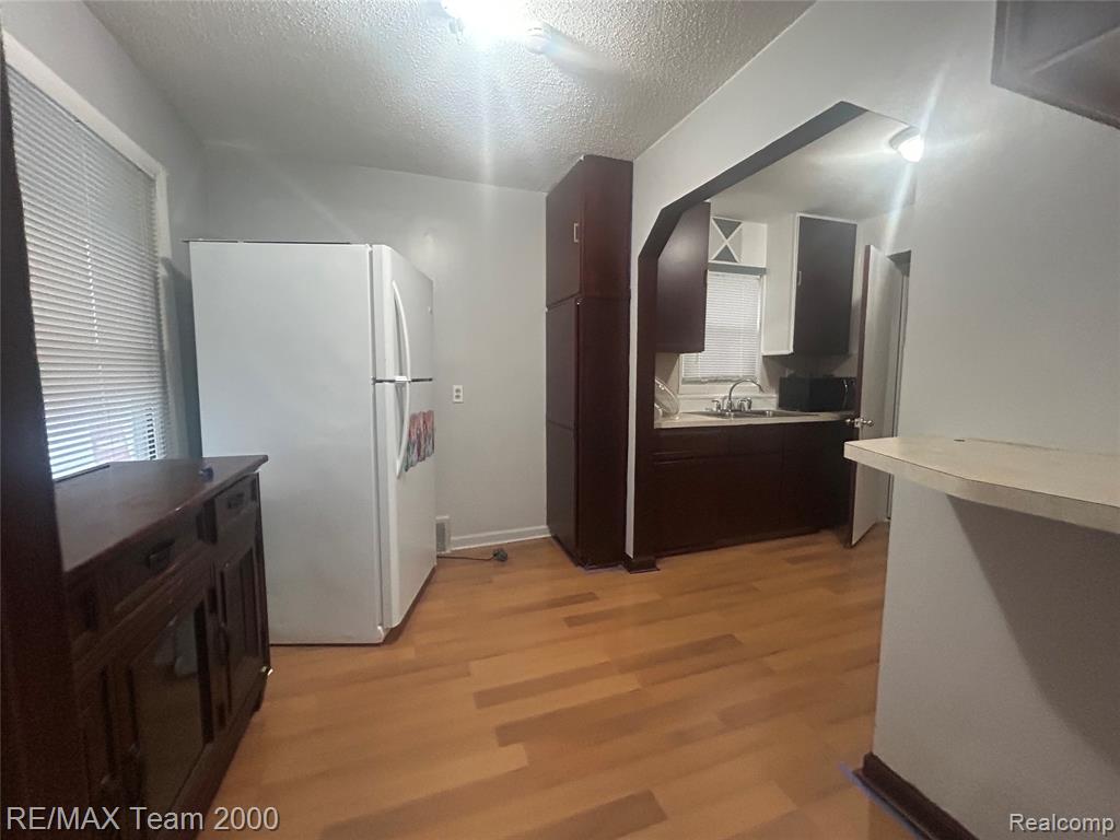 6352 Evergreen Avenue, Detroit, MI 48228 — Photo 9