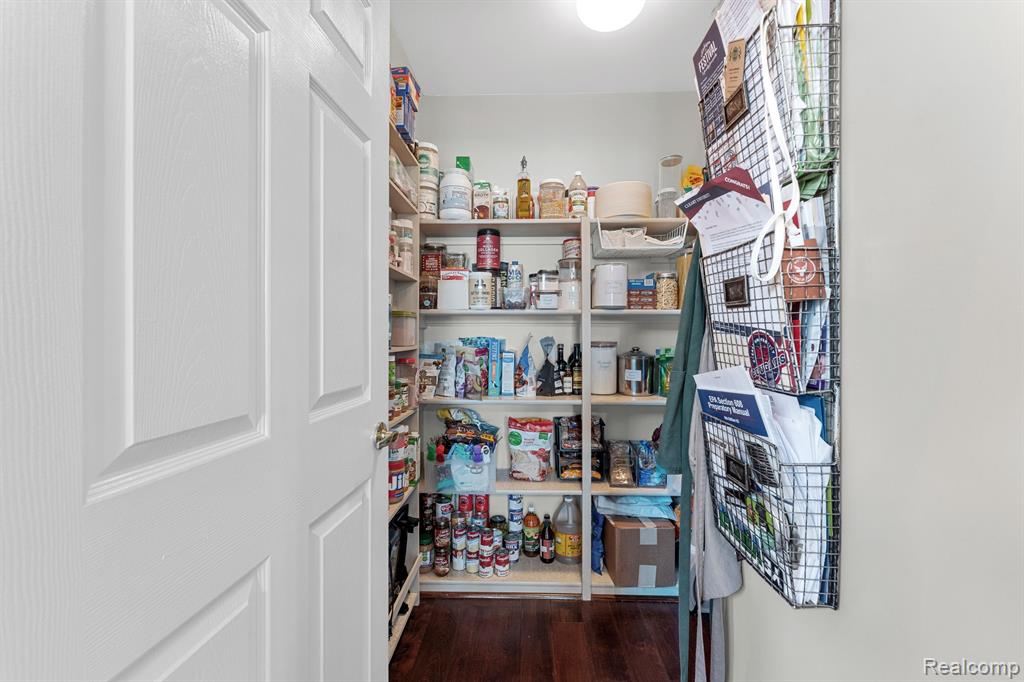 23804 McCORT Drive, Unit 6, Flat Rock, MI 48134 — Photo 10
