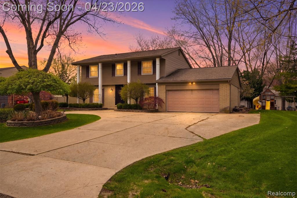 5701 Tequesta Court, West Bloomfield, MI 48323 — front exterior