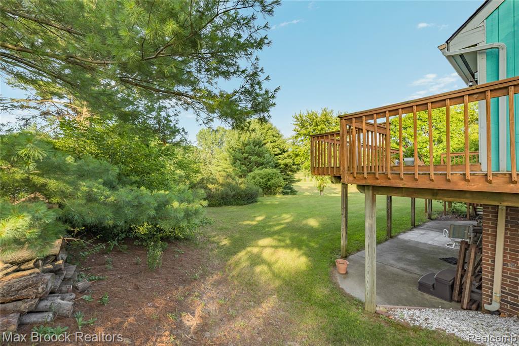 4622 Fleck Drive, Hartland, MI 48430 — Photo 4