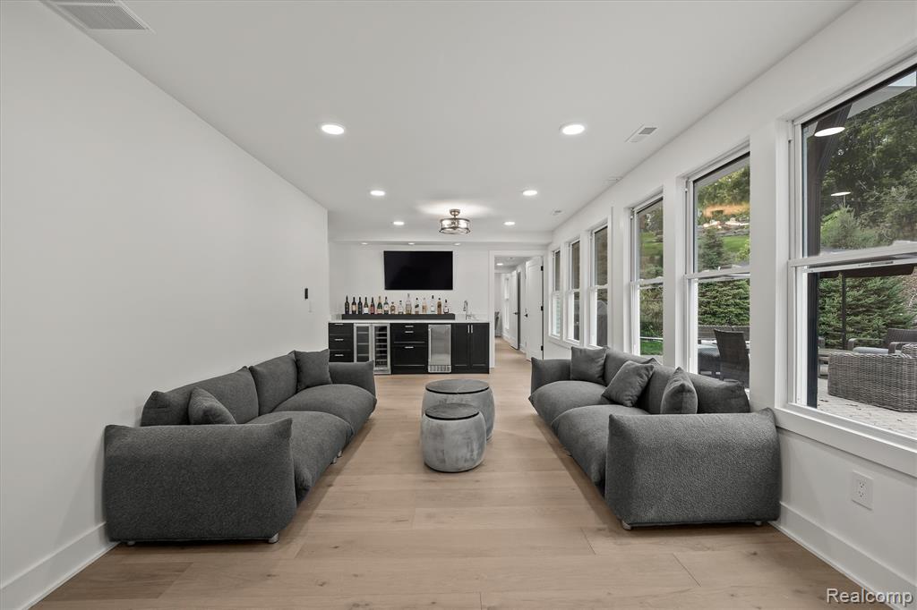 4535 Grindley Court, Bloomfield Hills, MI 48302 — Photo 13