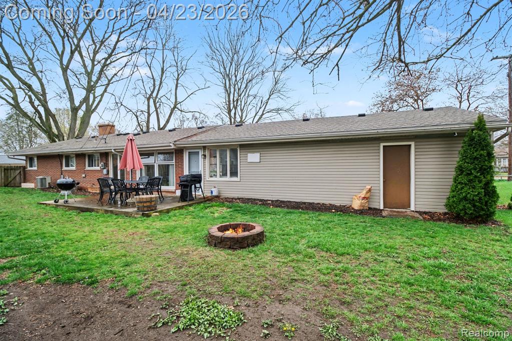 41024 Mooringside, Novi, MI — Photo 17
