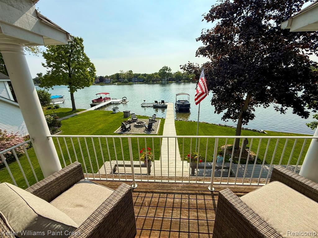 6847 Alden Drive, West Bloomfield, MI 48324 — Photo 42