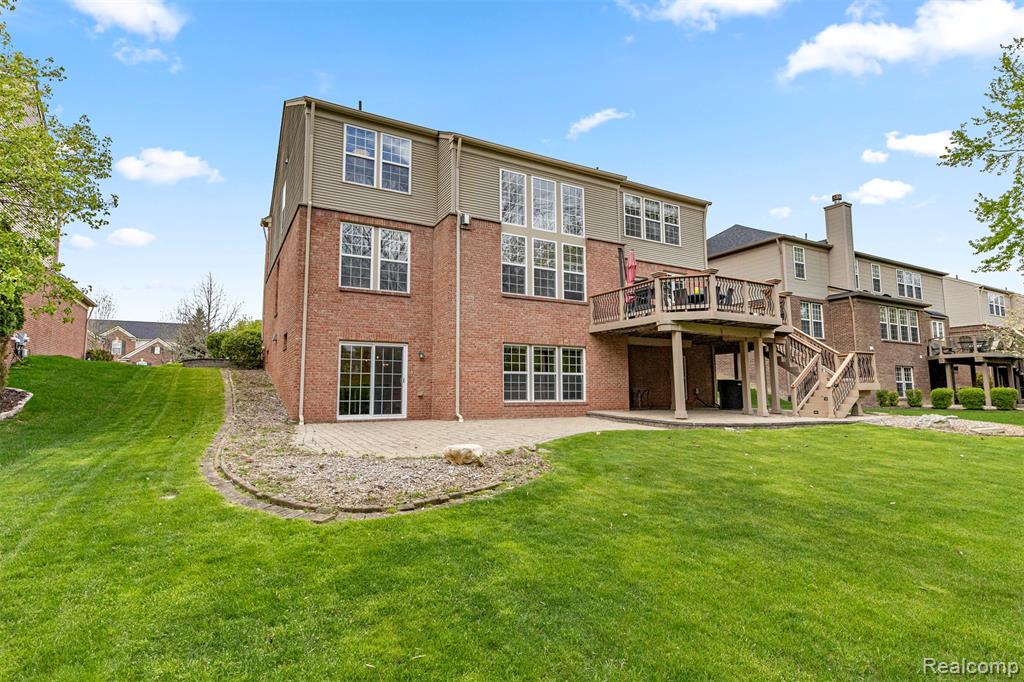16784 Yellowstone Drive, Northville, MI 48168 — Photo 56