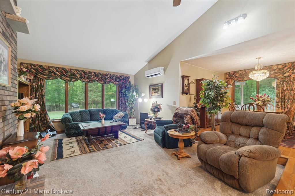 14210 W Burt Road W, Chesaning, MI 48616 — Photo 5