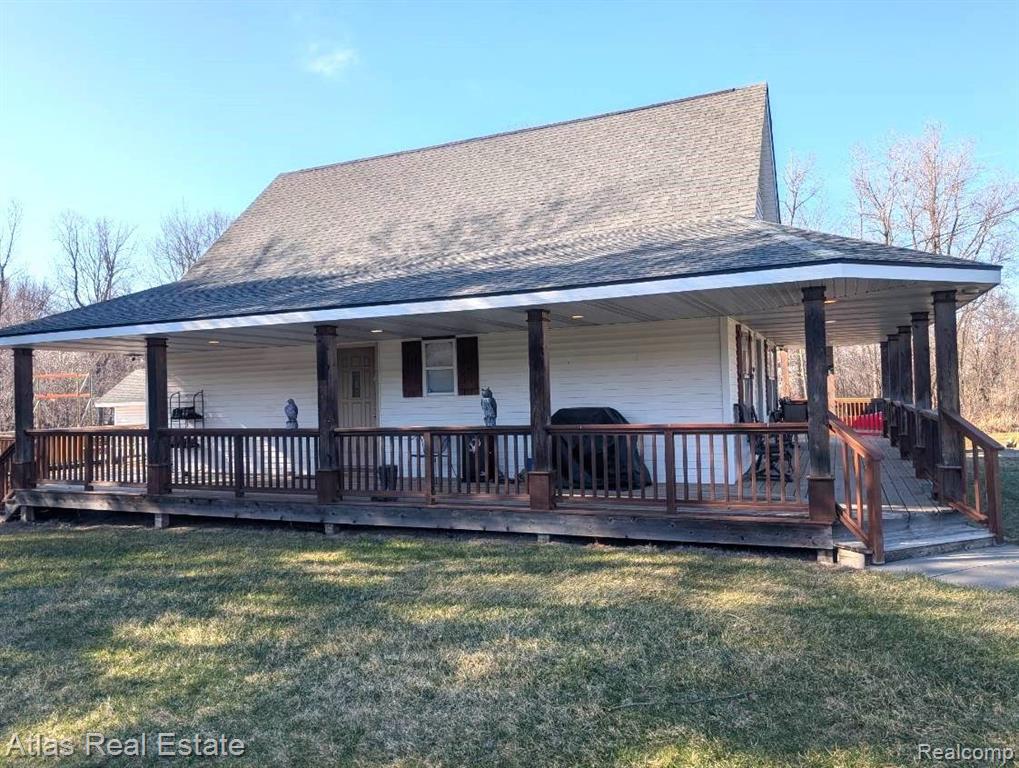 5210 S STATE Road, Goodrich Vlg, MI — front exterior