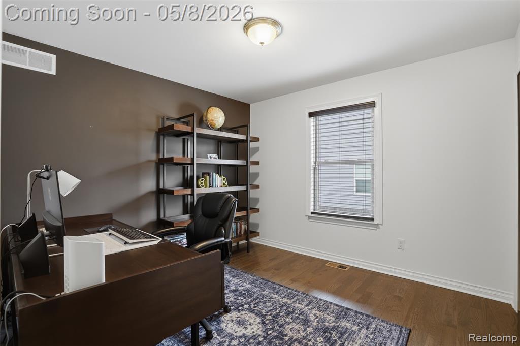 826 Kestrel Court, South Lyon, MI 48178 — Photo 22
