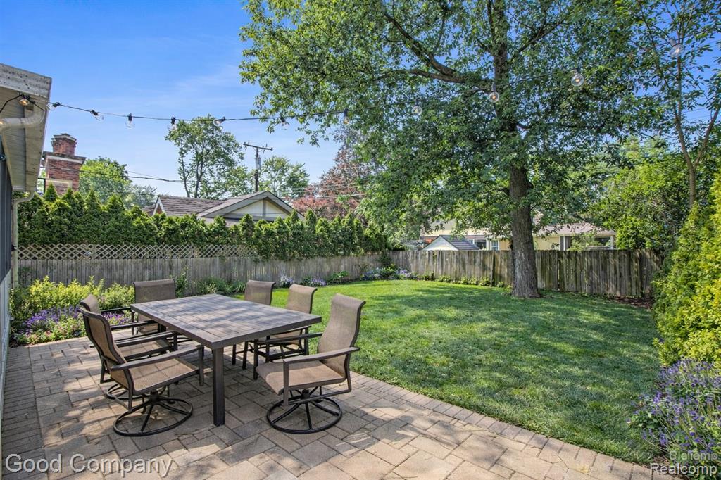 13146 Elgin Avenue, Huntington Woods, MI — Photo 4