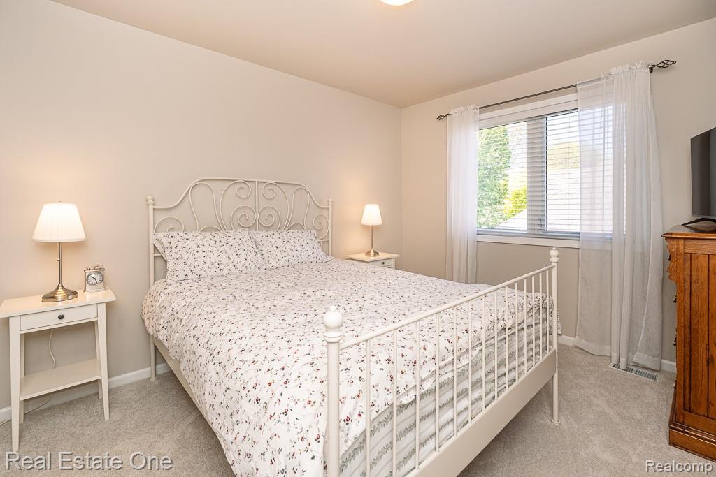 14278 Larkspur Drive, Shelby Twp, MI 48315 — Photo 27