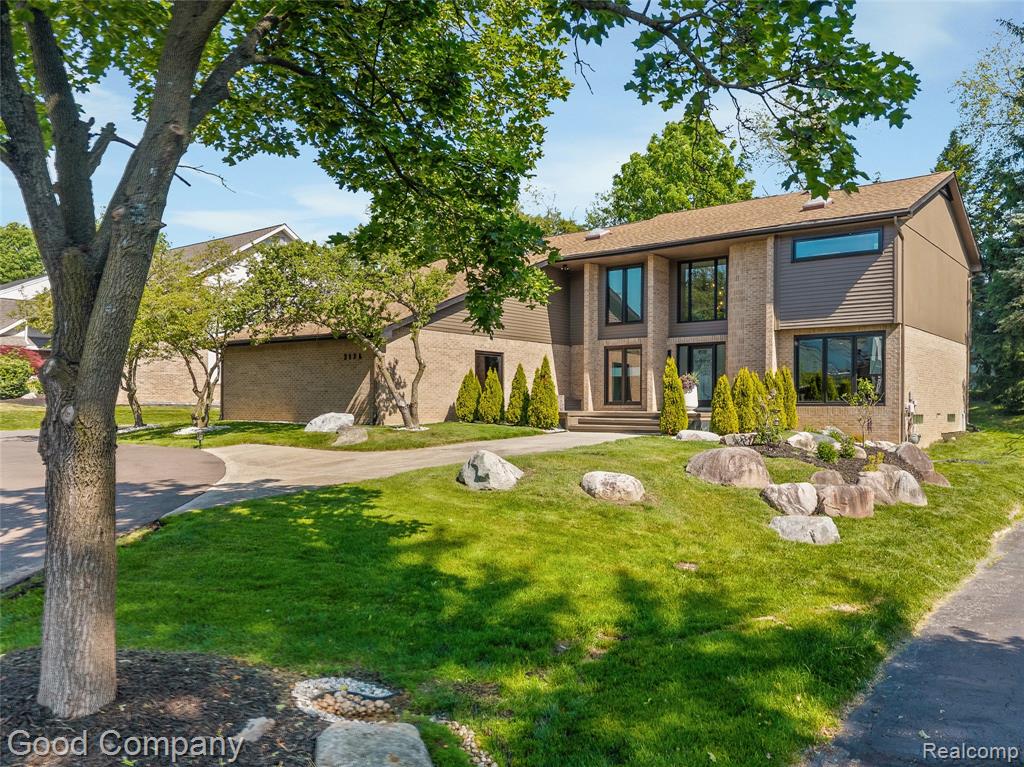 3176 Chambord Drive, West Bloomfield, MI 48323 — Photo 56