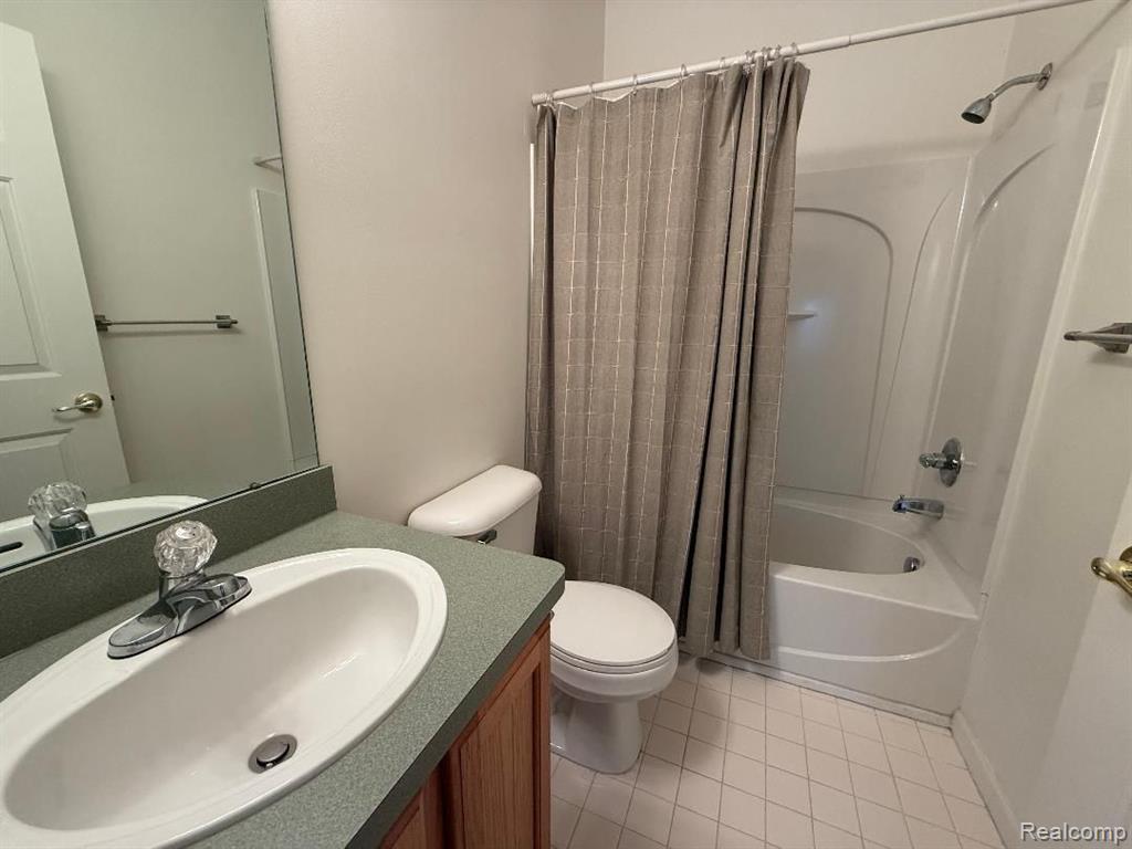 43019 STRAND Drive, 2, Sterling Heights, MI 48313 — Photo 16