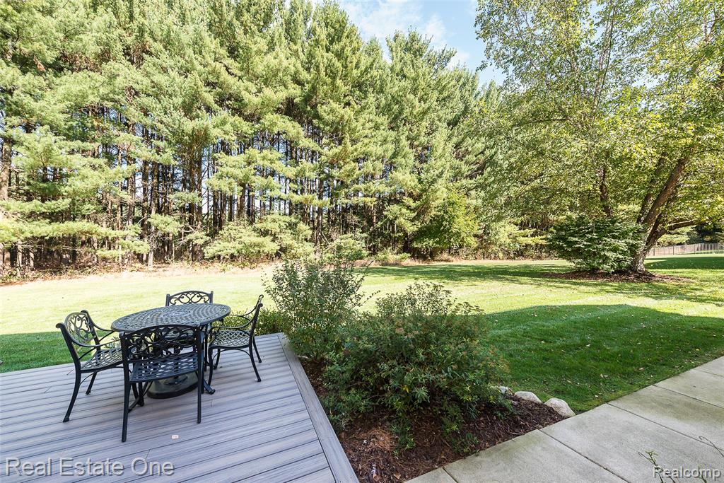 7155 Campbell Mills Court, Brighton, MI 48116 — Photo 21