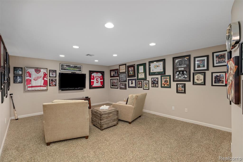 49474 Pine Ridge Court, Plymouth, MI 48170 — Photo 46