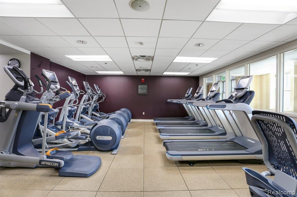 525 W Lafayette Boulevard, 16B, Detroit, MI 48226 — Photo 46