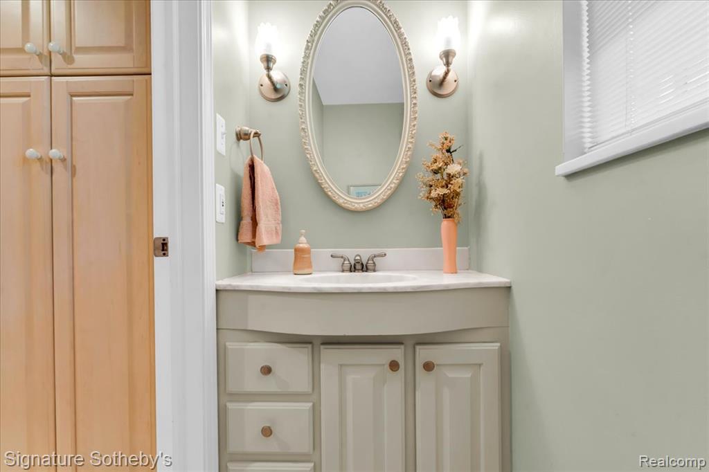 6851 Meath Hunt Circle, Troy, MI 48098 — Photo 13