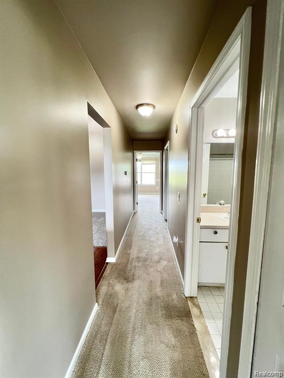 44522 Lakepointe Drive, Sterling Heights, MI 48313 — Photo 8