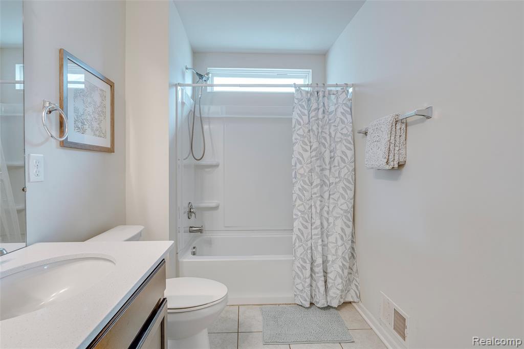 58904 Calabrese Drive, South Lyon, MI 48178 — Photo 50