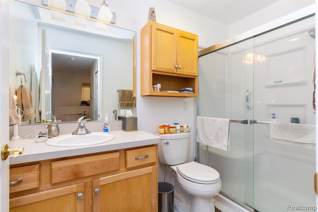 211 PIERCE LAKE Drive, Chelsea, MI 48118 — Photo 30