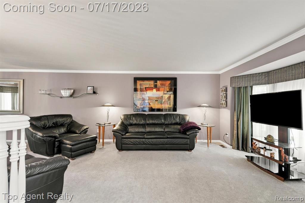42316 Locklin Drive, Sterling Heights, MI 48314 — Photo 14